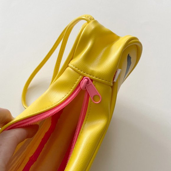 Paul Frank x Andy Warhol • RARE • Banana Clutch Purse • Like New • Collab • Bag - Picture 8 of 15